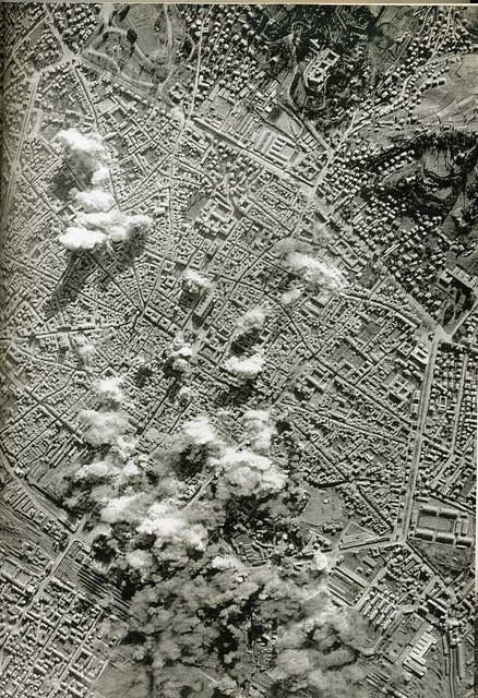Bombardamento aereo Seconda Guerra Mondiale - Italia